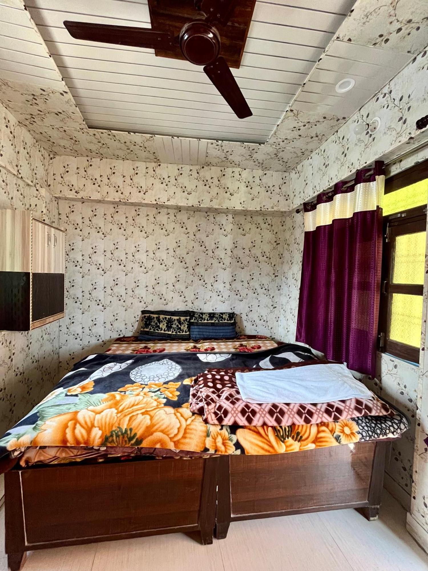 Astha Guest House Gopeshwar Exterior foto