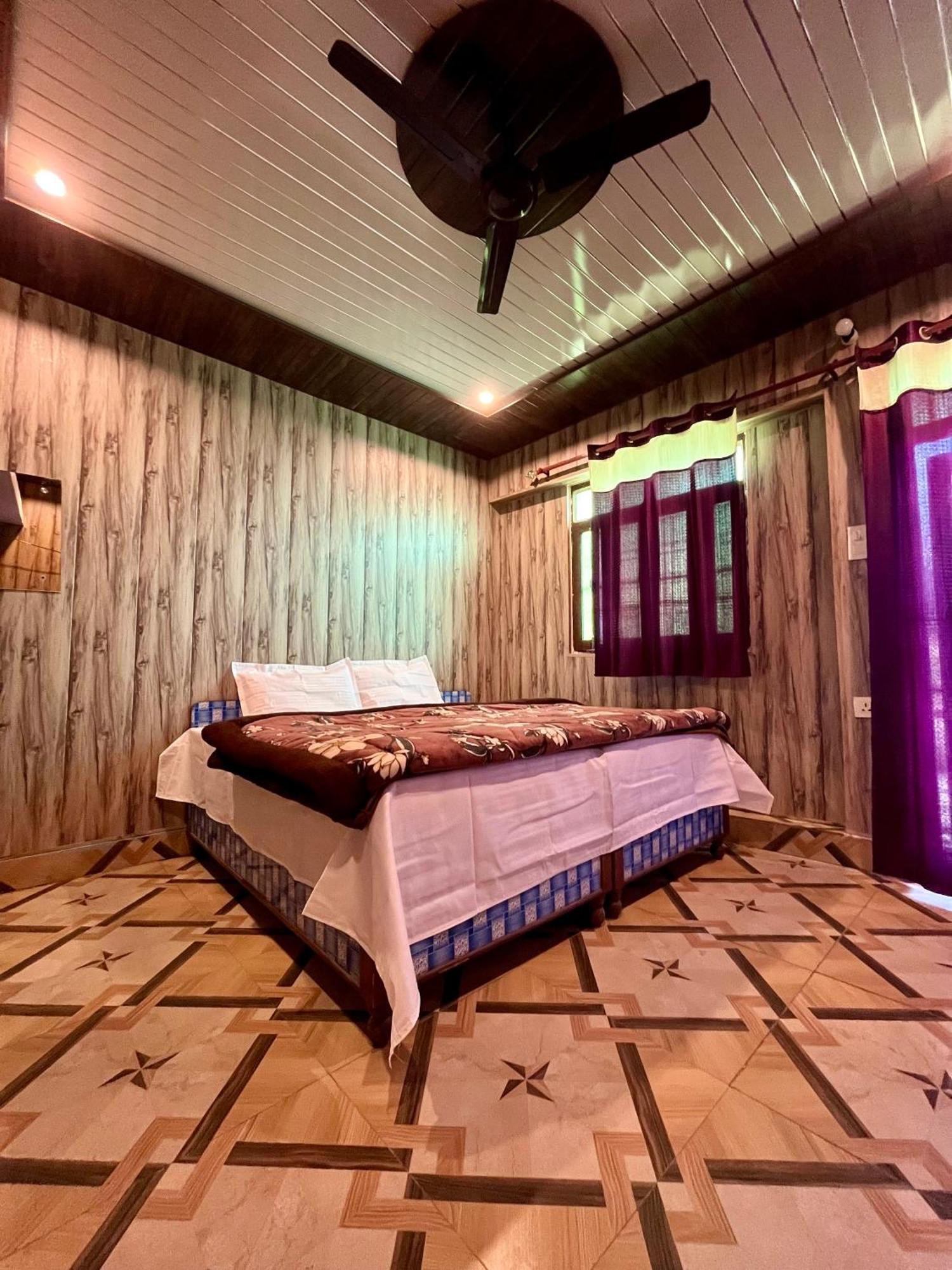 Astha Guest House Gopeshwar Exterior foto
