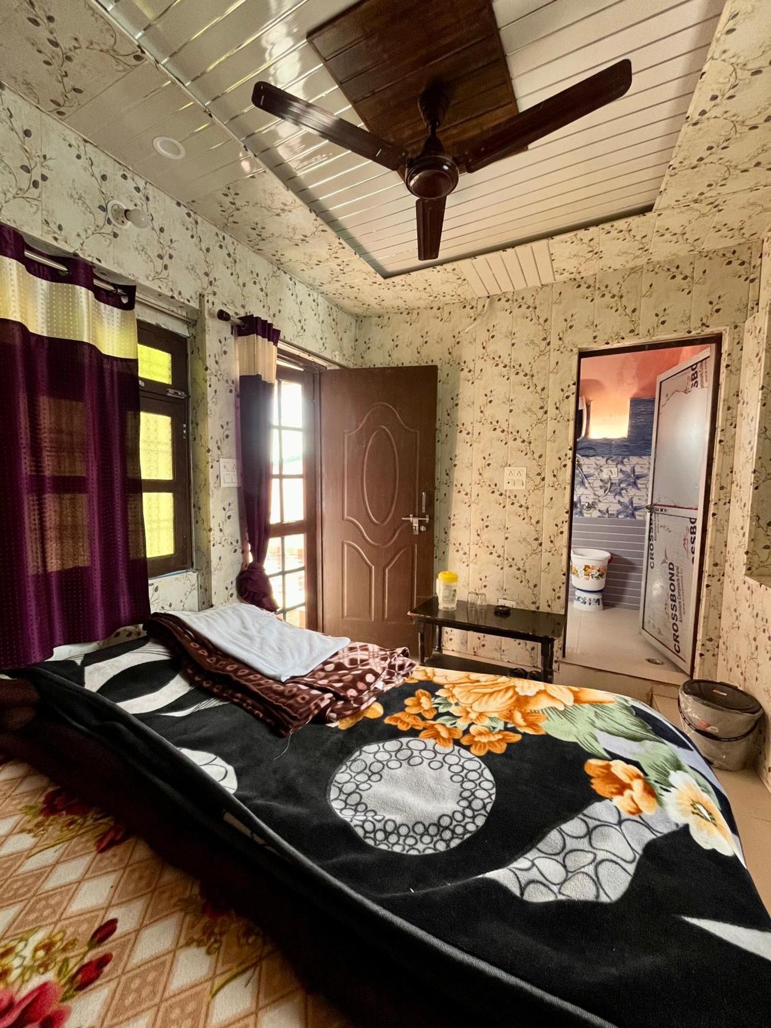Astha Guest House Gopeshwar Exterior foto