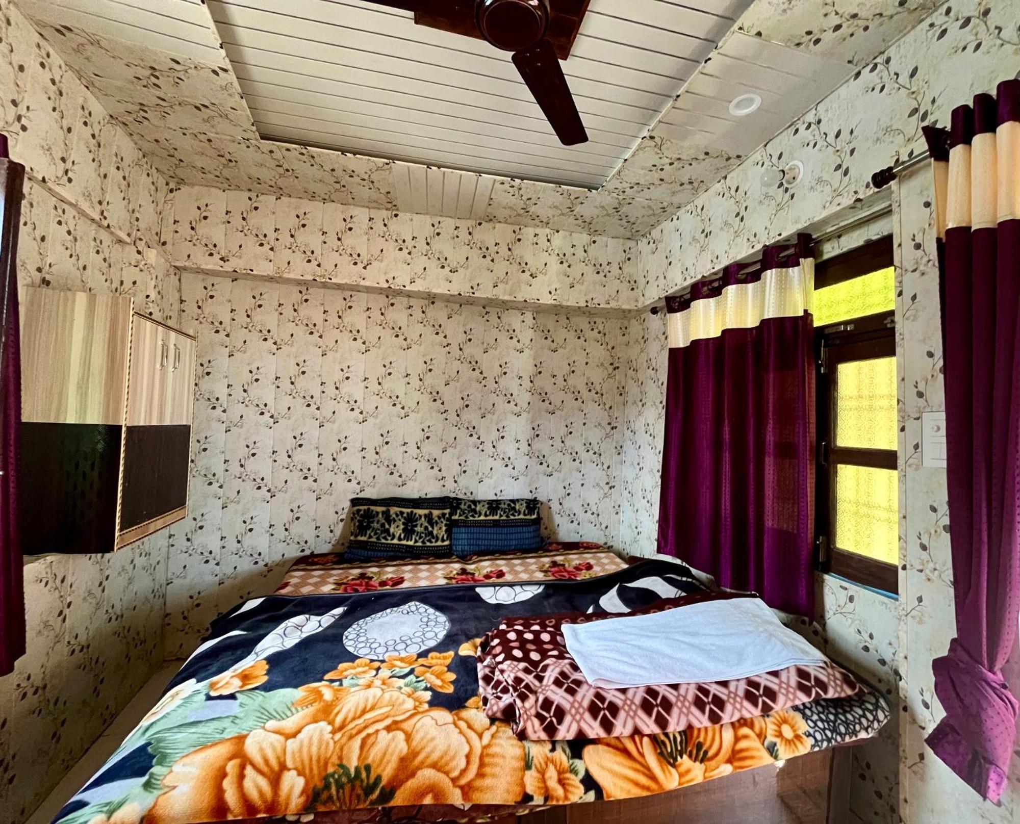 Astha Guest House Gopeshwar Exterior foto